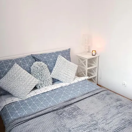 Przytulne 2-pokojowe Niedaleko Starego Miasta Lok 17 Apartment Warsaw