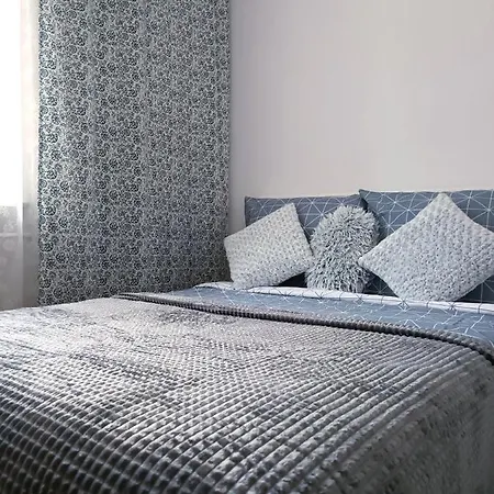 Przytulne 2-pokojowe Niedaleko Starego Miasta Lok 17