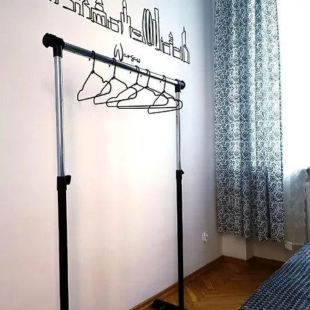 Przytulne 2-pokojowe Niedaleko Starego Miasta Lok 17